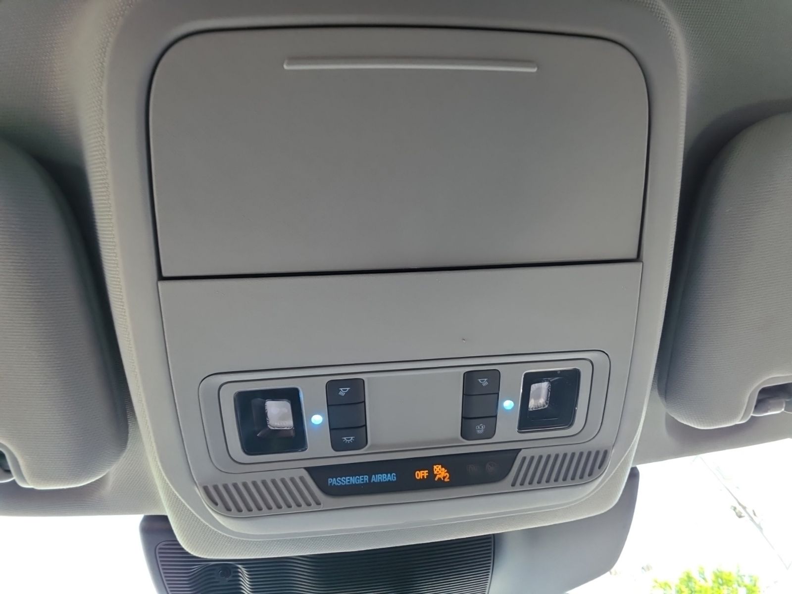 Used 2023 Silver Ford Limited image 43