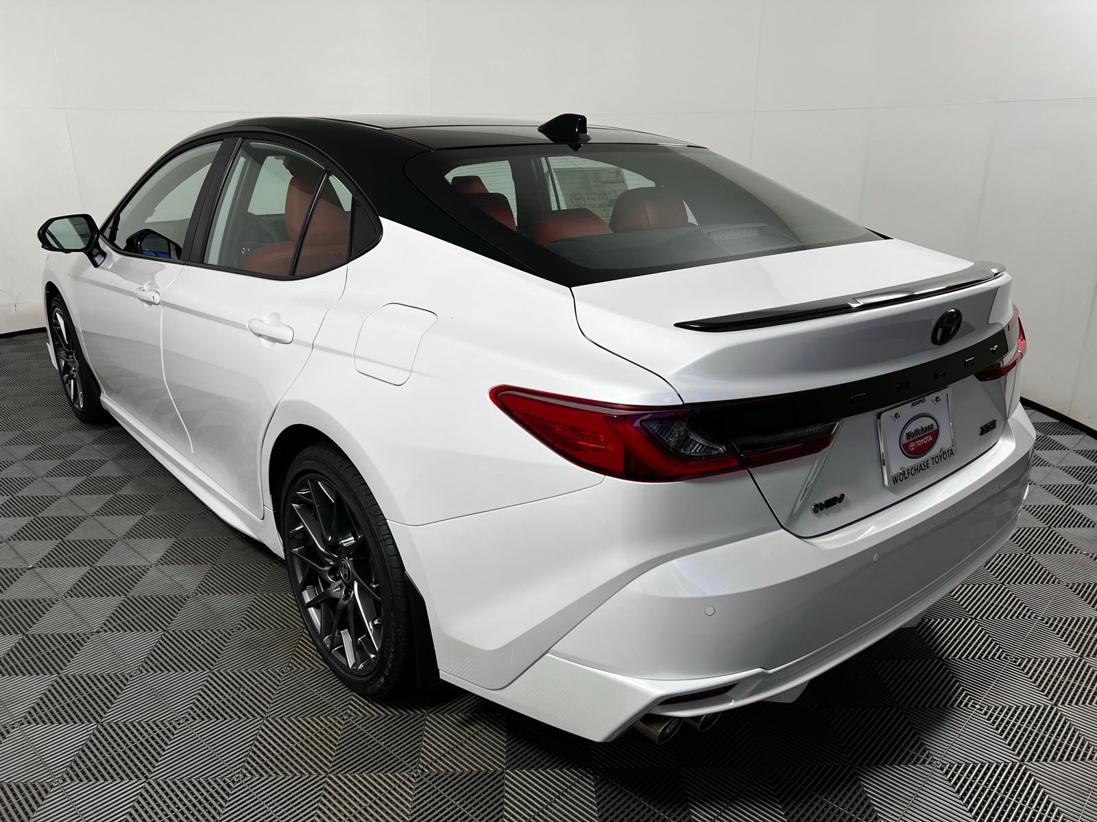 Thumbnail: 2026 Toyota Camry - 7