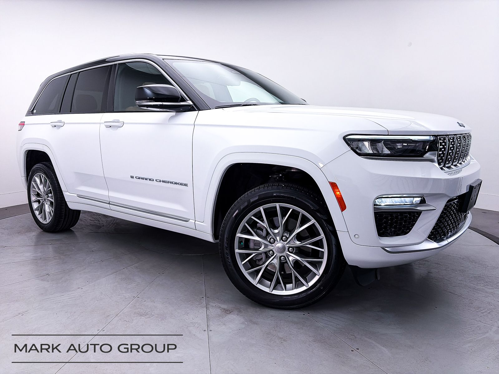 2022 Jeep Grand Cherokee Summit 4xe