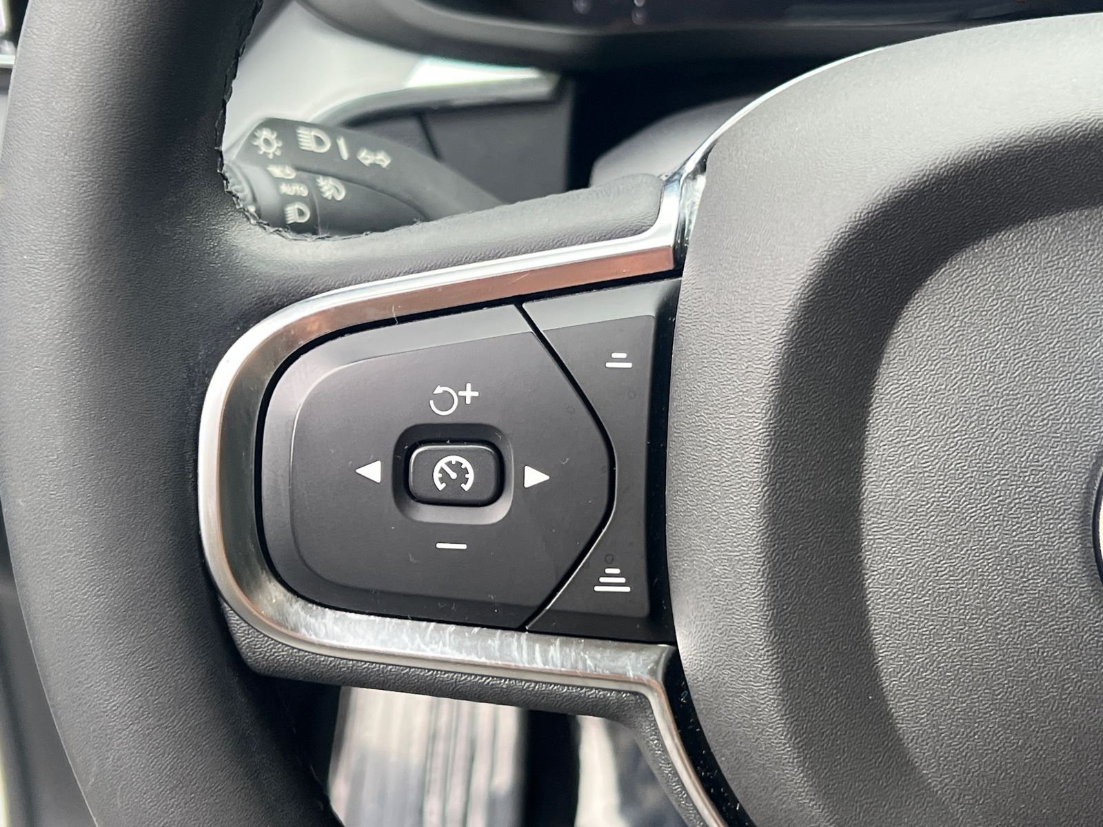 2024 Volvo XC60 Core - Photo 26