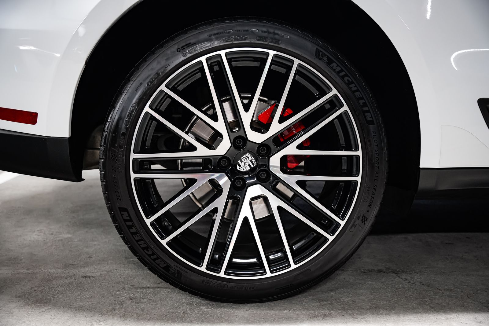 2024 Porsche Macan S — photo 55