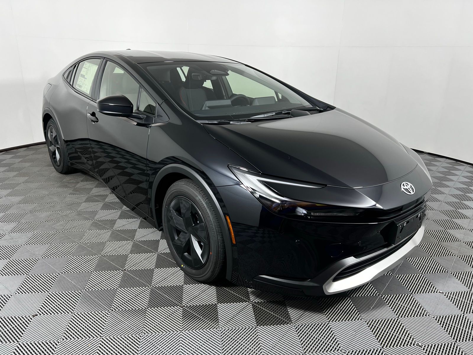 Thumbnail: 2026 Toyota Prius - 3