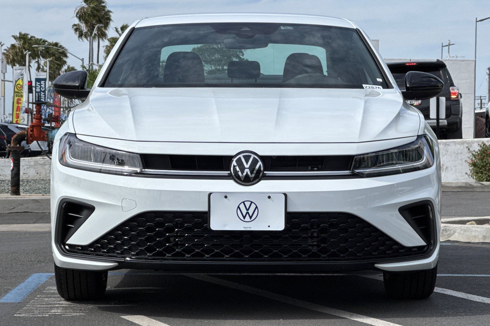 View vehicle photo 3