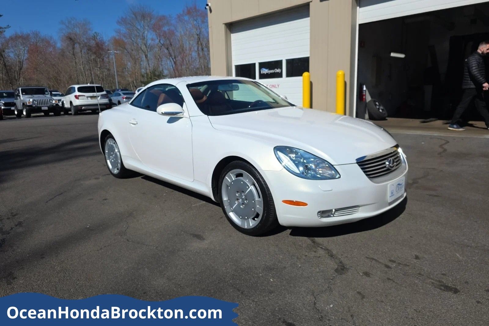 White Gold Crystal 2002 Lexus SC Convertible Rear-Wheel Drive 5-Speed Automatic Overdrive