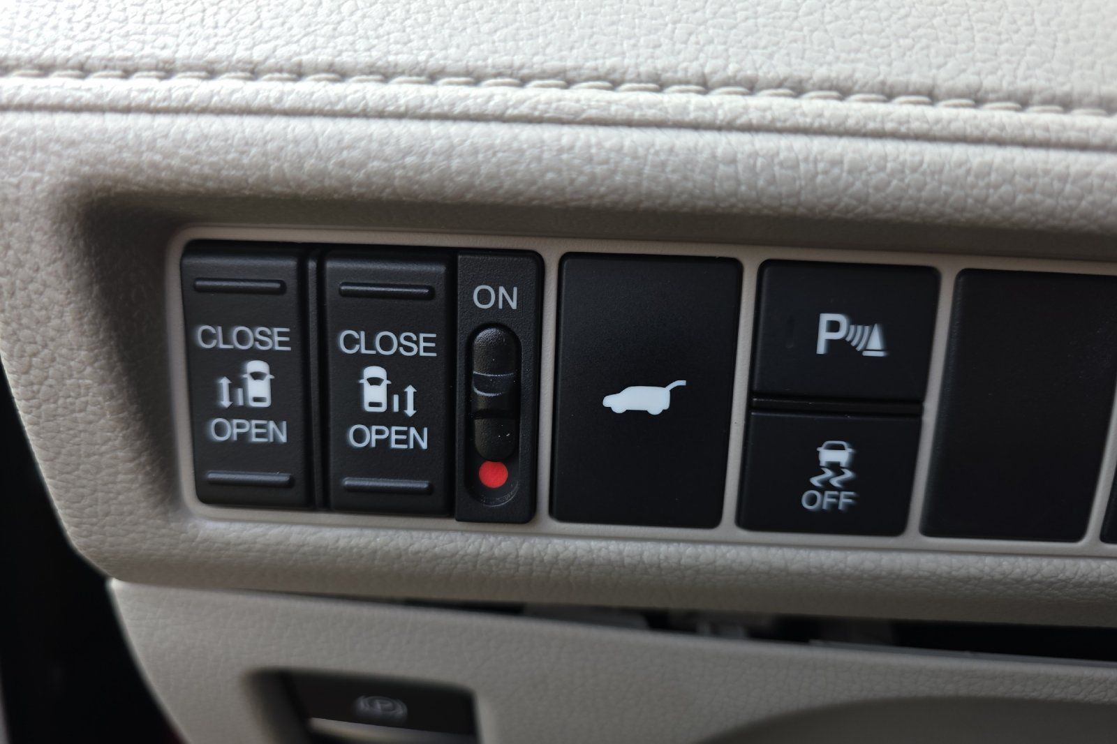 Used 2025  Honda Elite image 33