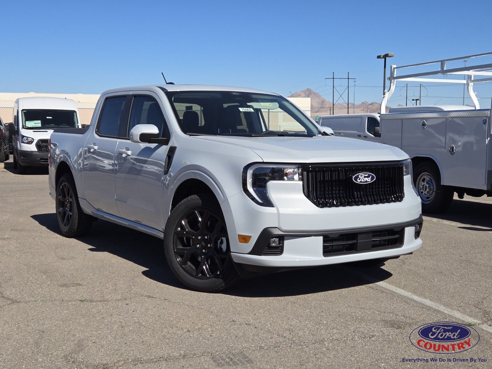 2026 Ford Maverick Lobo Standard