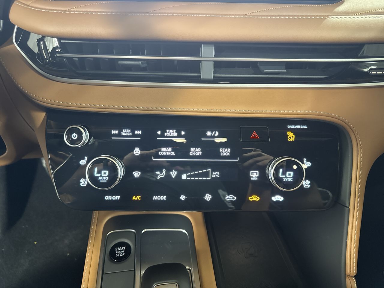 2026 Infiniti QX60 Autograph photo 17