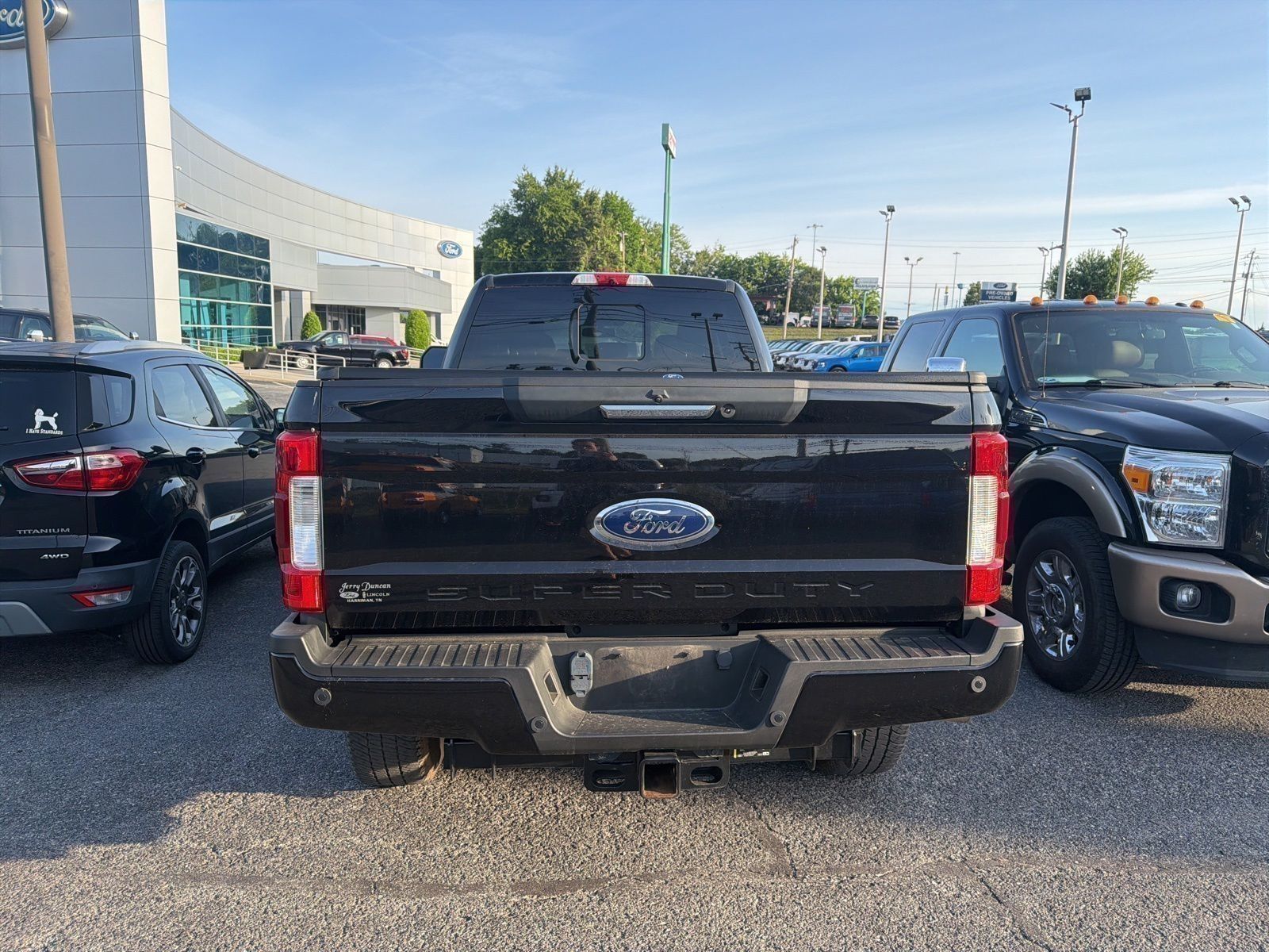 View vehicle photo 5