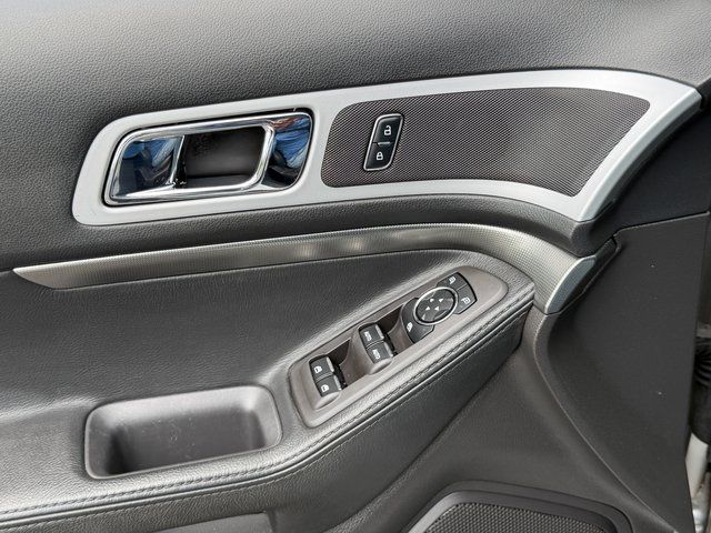 Used 2014 Silver Ford XLT image 20