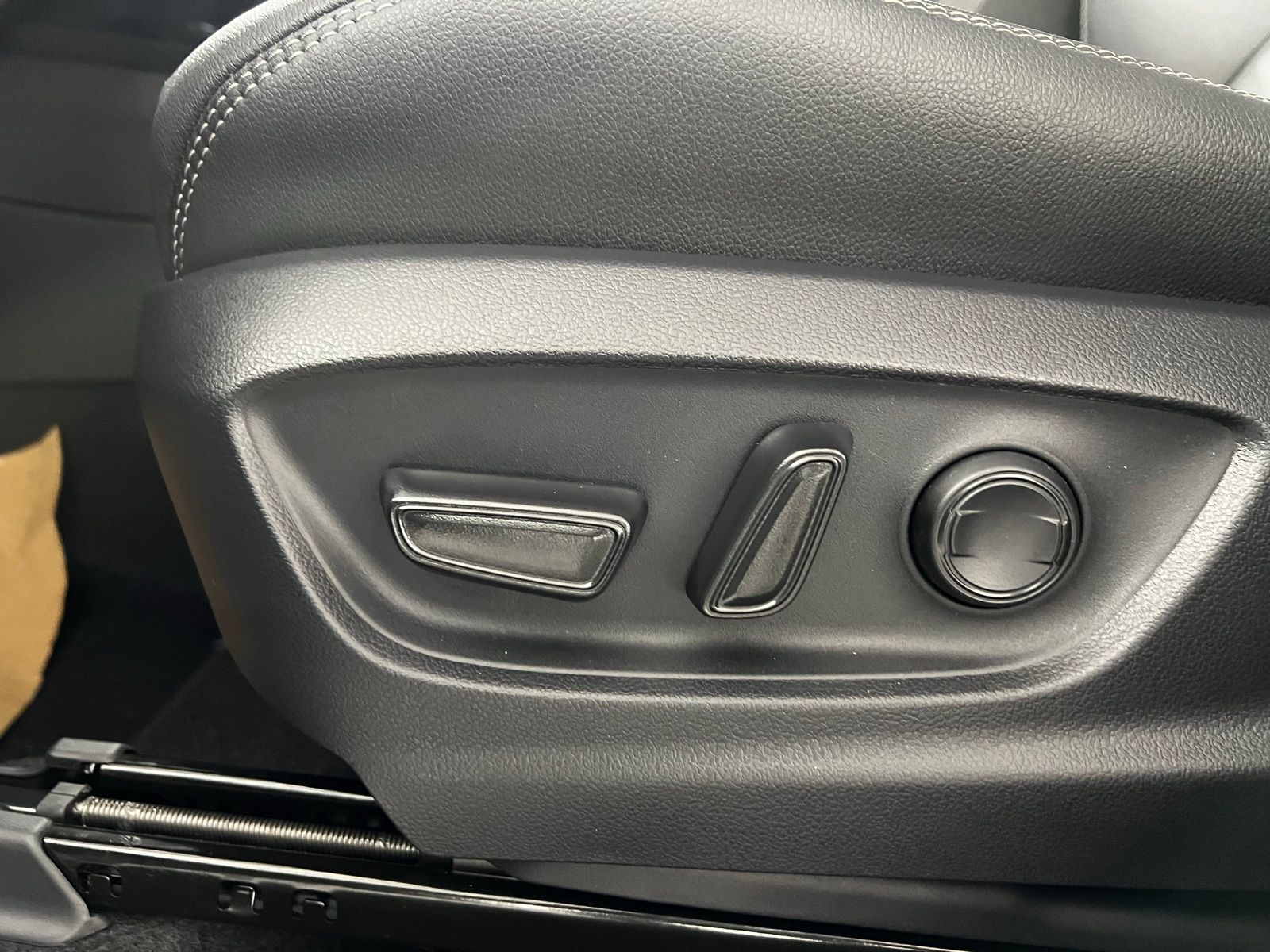 Thumbnail: 2026 Toyota Corolla Cross - 13