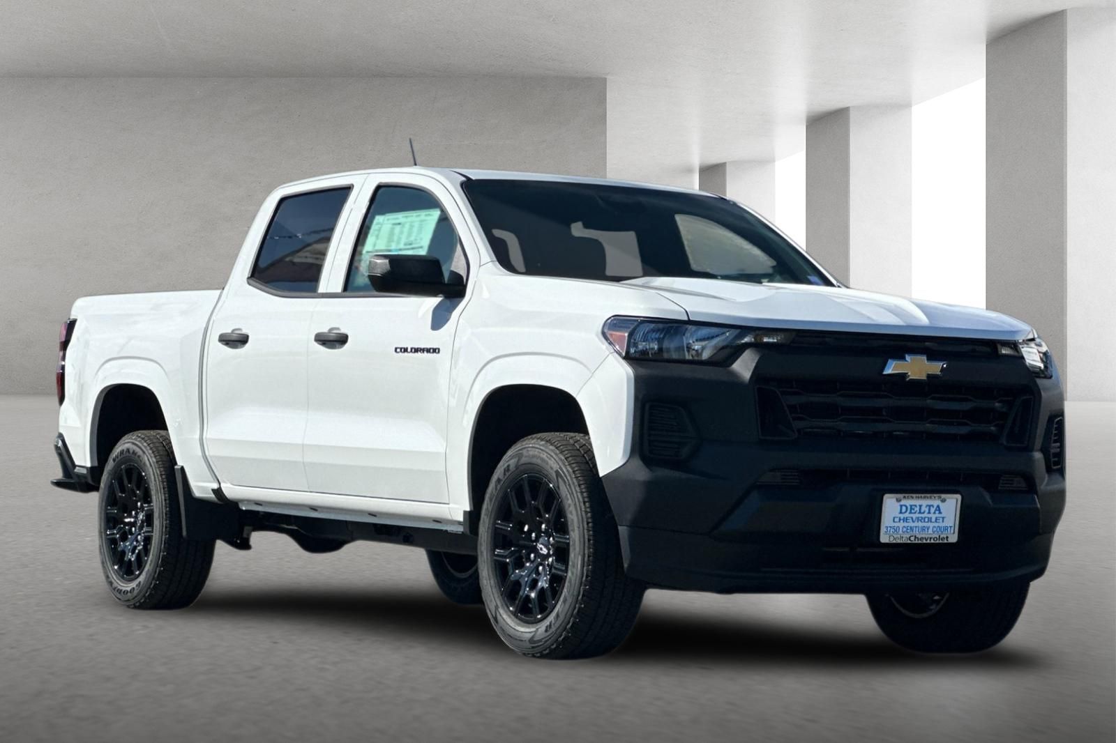 Summit White 2026 Chevrolet Colorado Pickup Truck 4X2 8-Speed Automatic