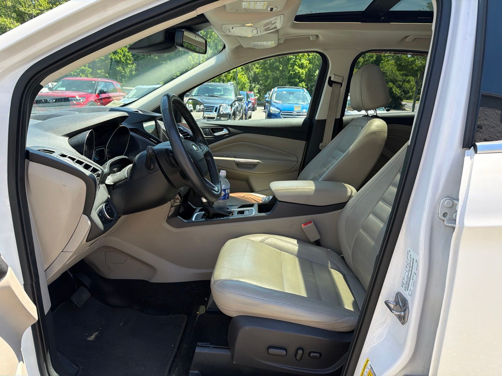 Used 2017 White Platinum Clearcoat Metallic Ford Titanium image 9