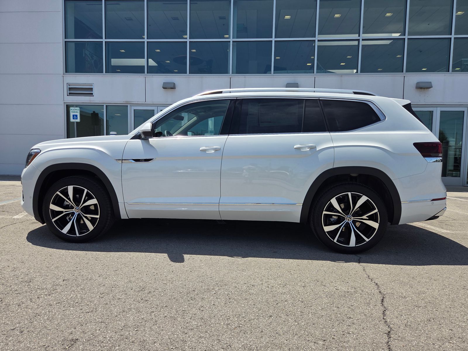 new 2026 Volkswagen Atlas car, priced at $54,258
