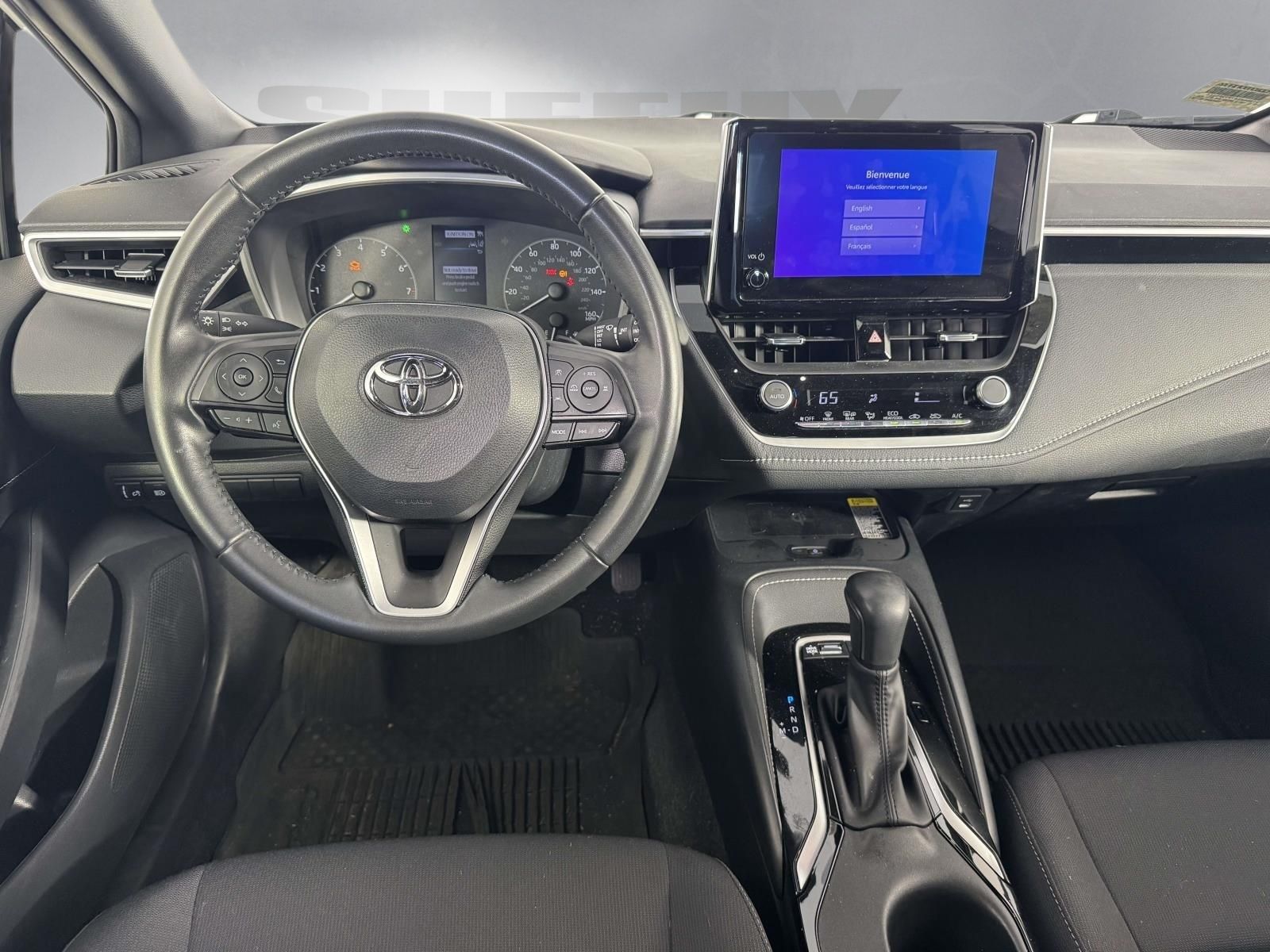 View vehicle photo 3