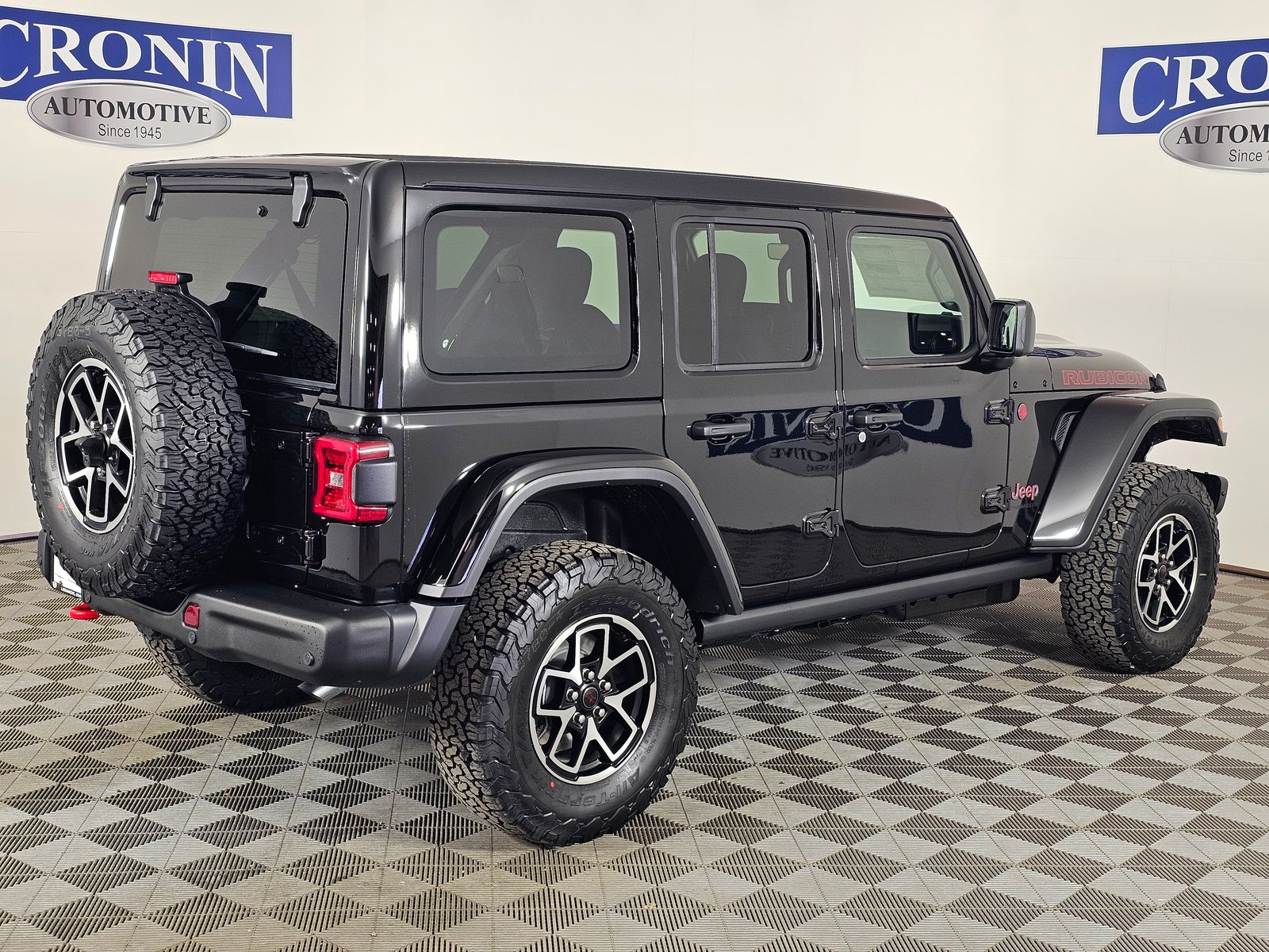 View vehicle photo 5