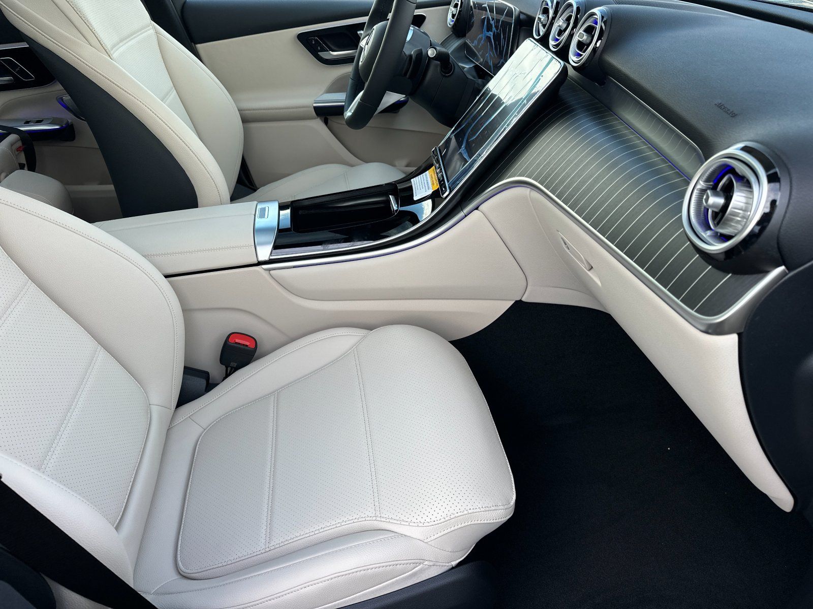 new 2026 Mercedes-Benz GLC car