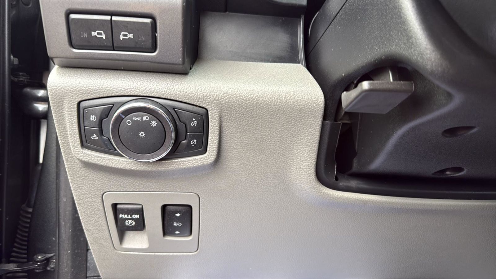 Used Car 2019 Ford F-150  Xlt For Sale Under $25,000 In Austin, Texas