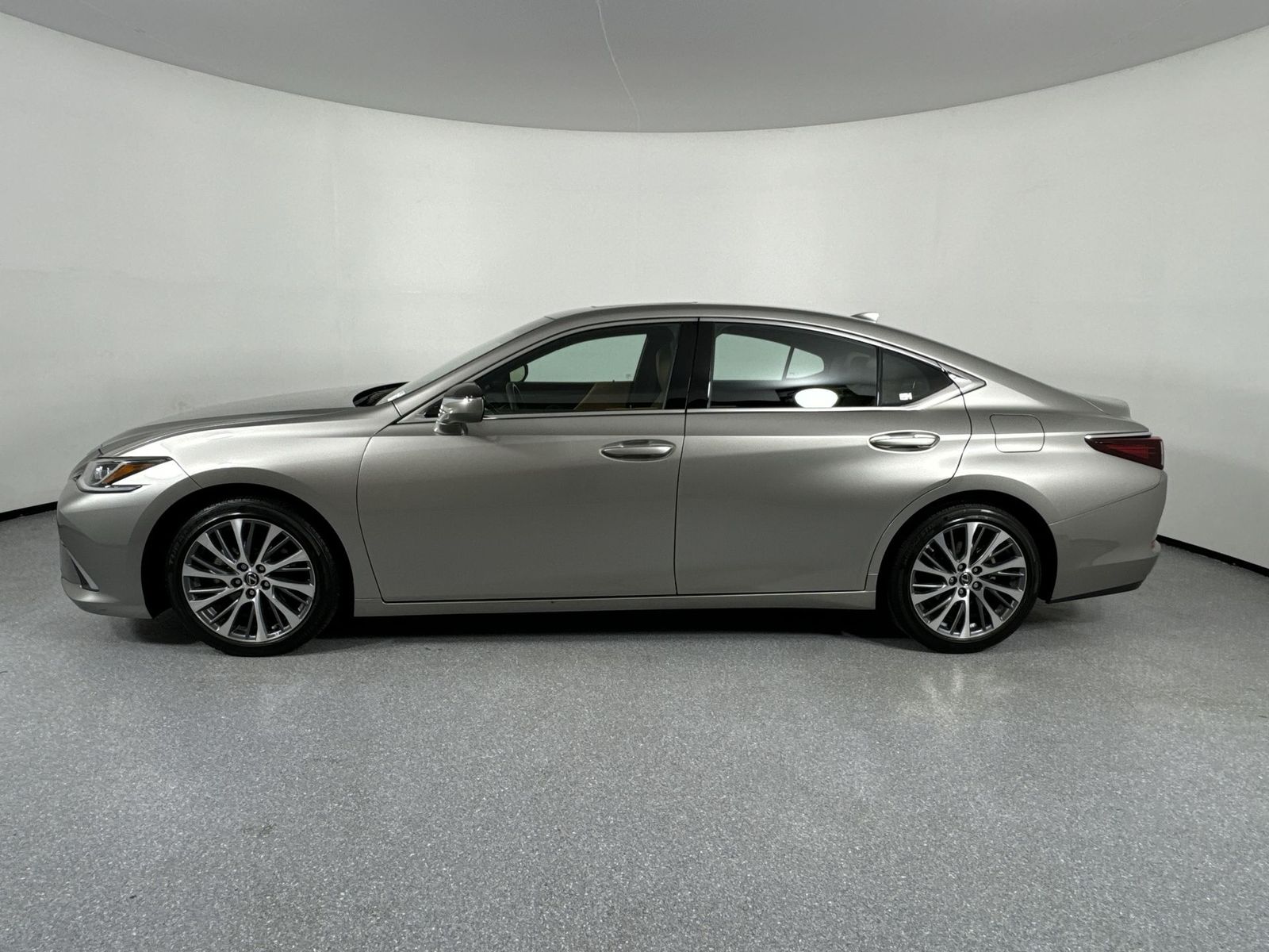 2021 Lexus ES 350 30