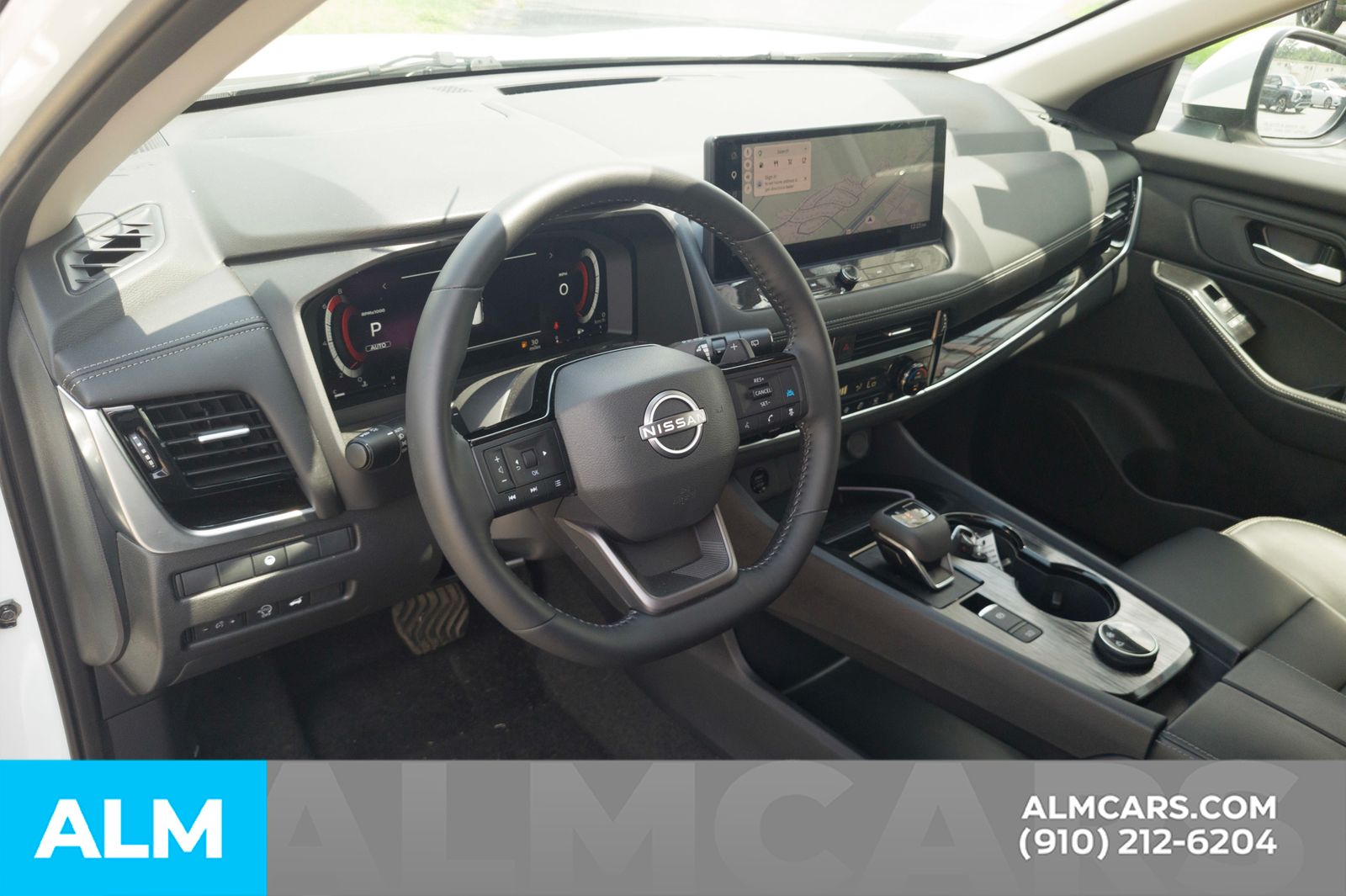 Used 2025 White Nissan SL image 16