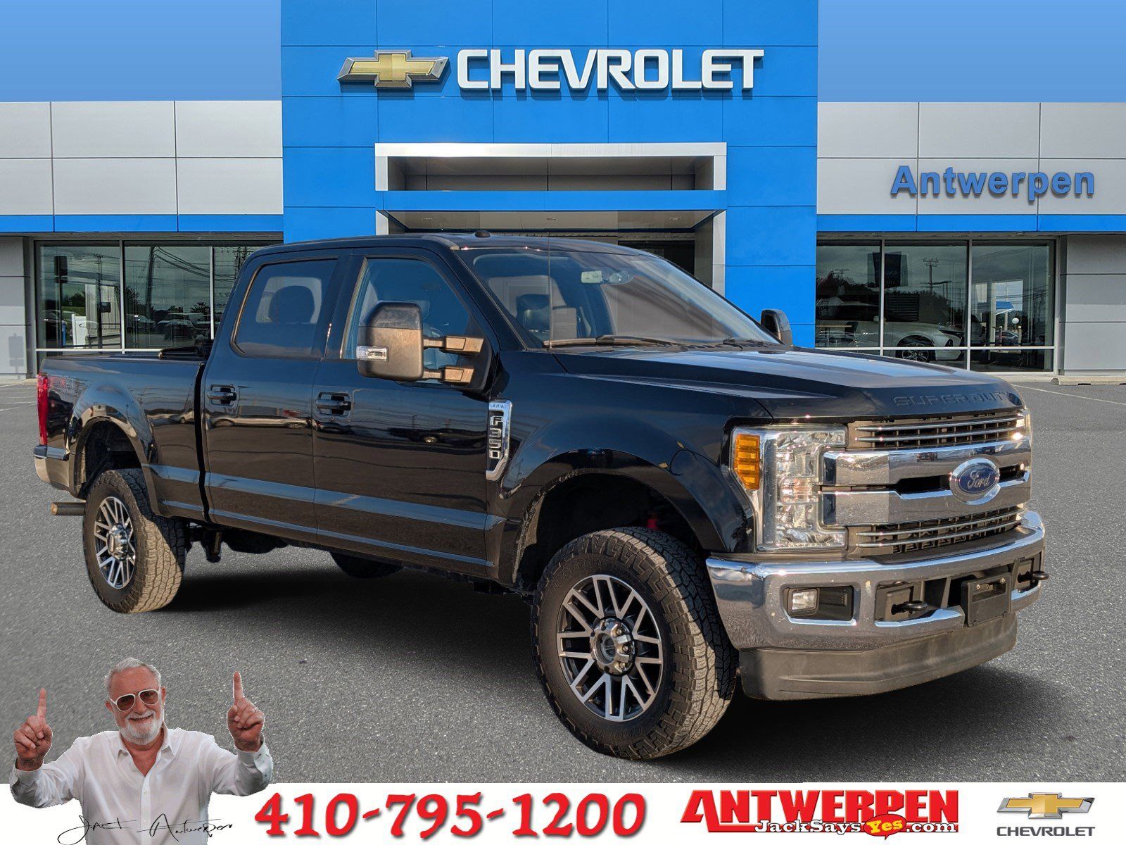 2017 Ford F-350 Super Duty Lariat Crew Cab 4WD