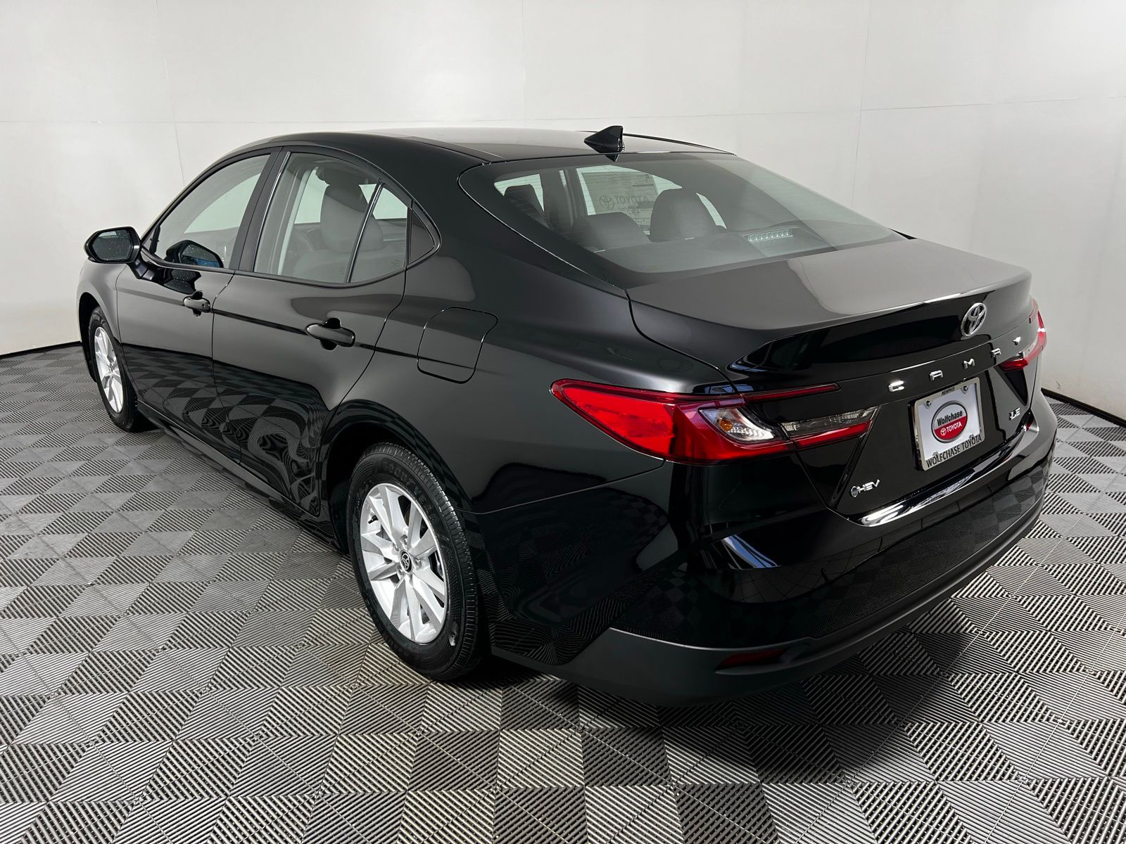 2025 Toyota Camry LE 7