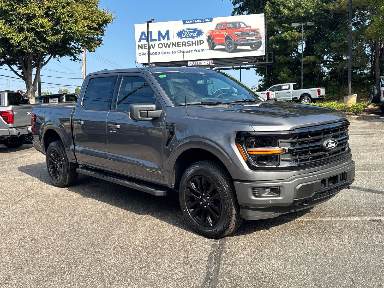 2025 Ford F-150 XLT photo 3