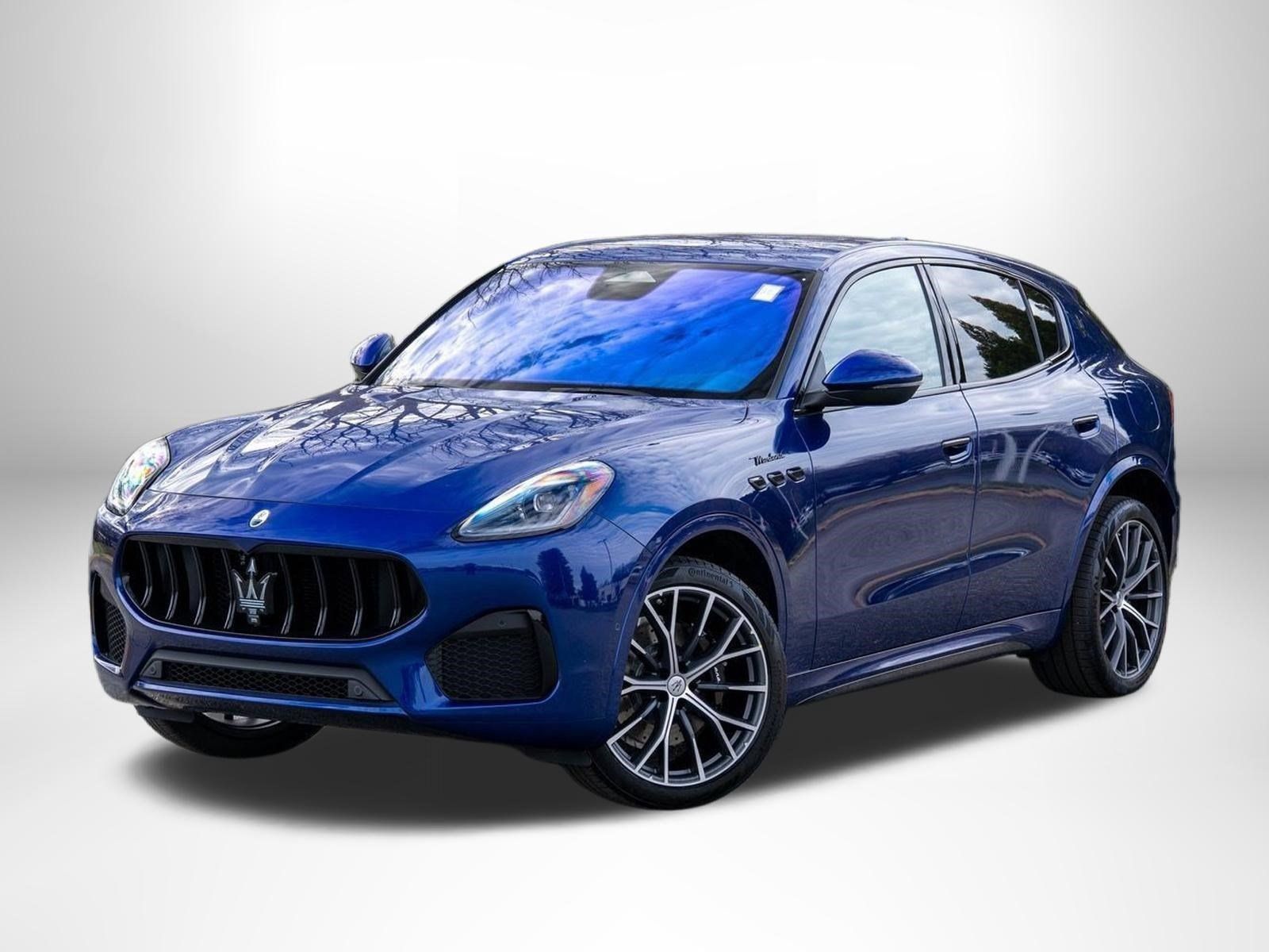 Blu Intenso 2026 Maserati Grecale SUV / Crossover All-Wheel Drive 8-Speed Automatic