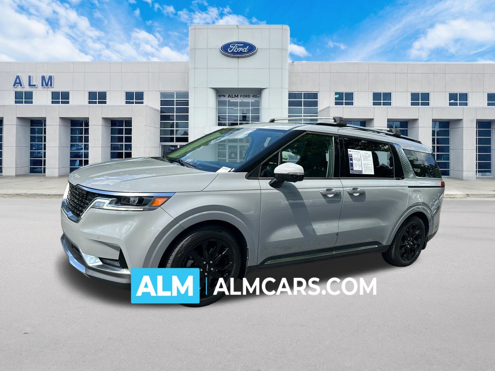 2022 Kia Carnival SX