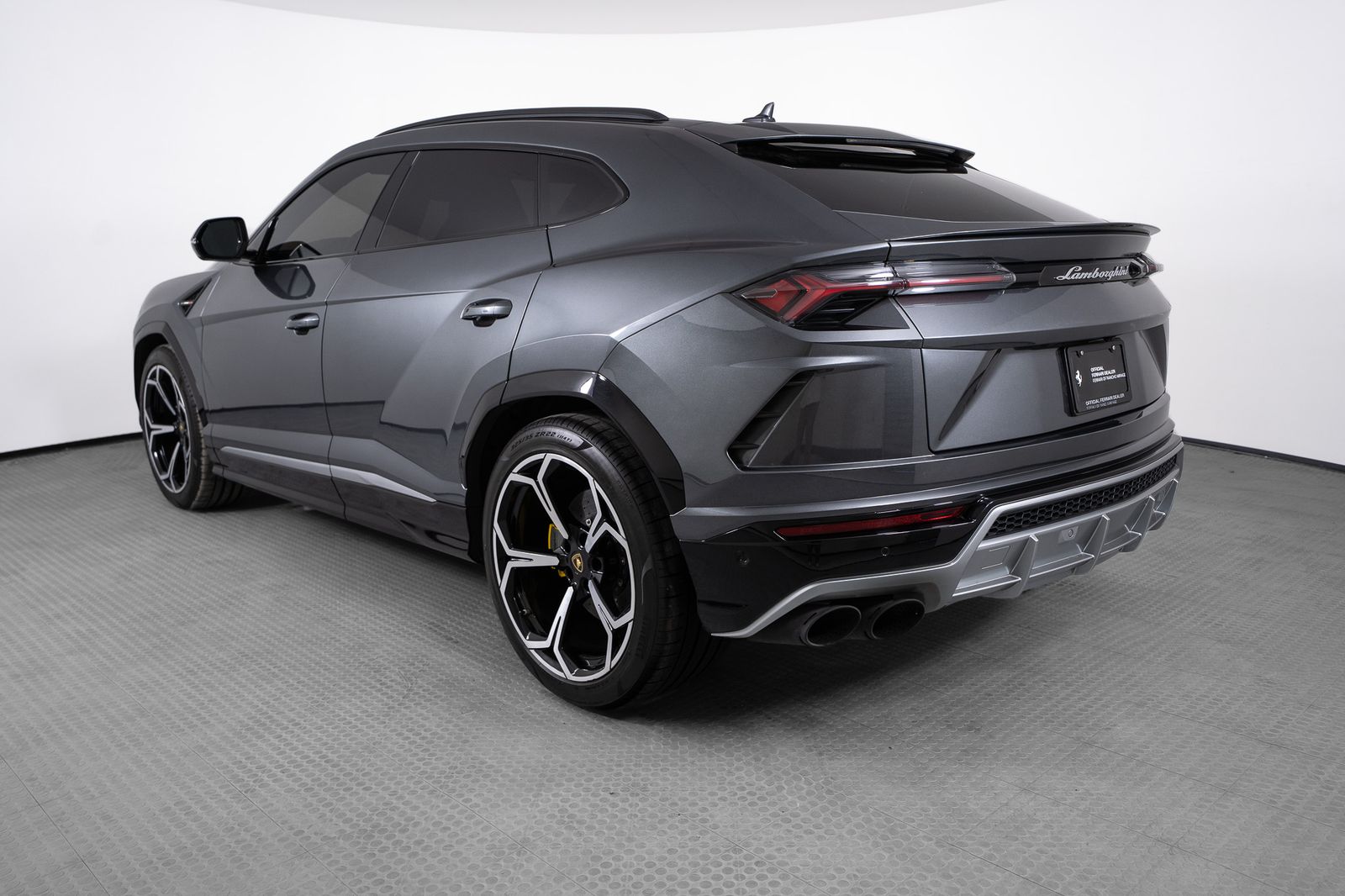2020 Lamborghini Urus — full photo 3 of 53