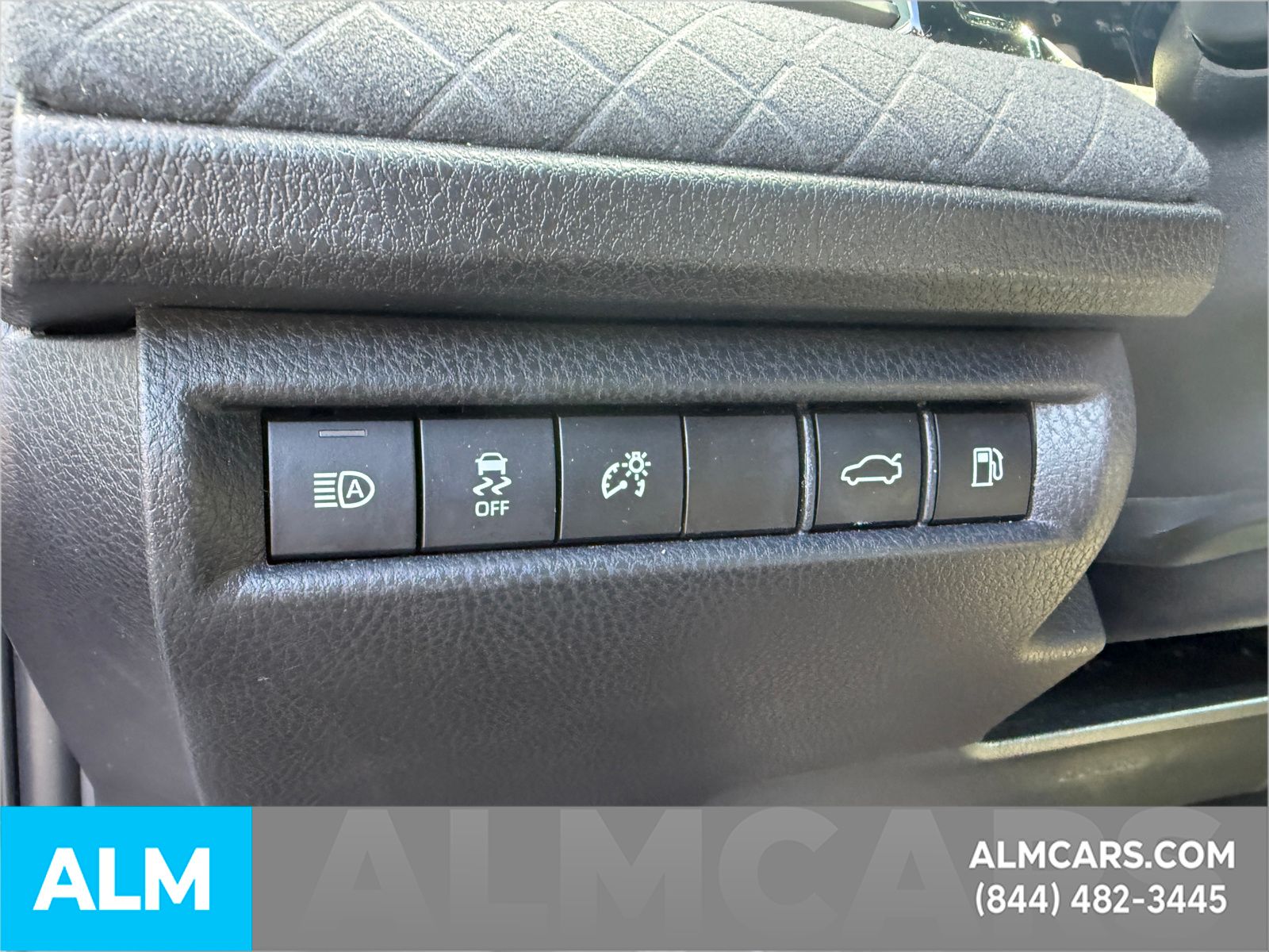 Used 2026  Toyota XLE image 23