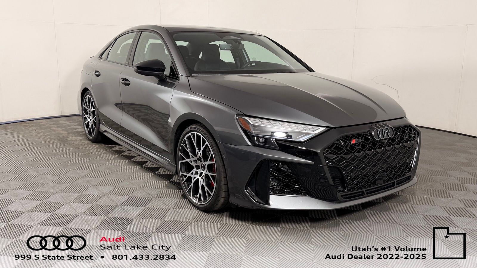 Daytona Gray Pearl Effect 2026 Audi RS 3 Sedan All-Wheel Drive 7-Speed Automatic