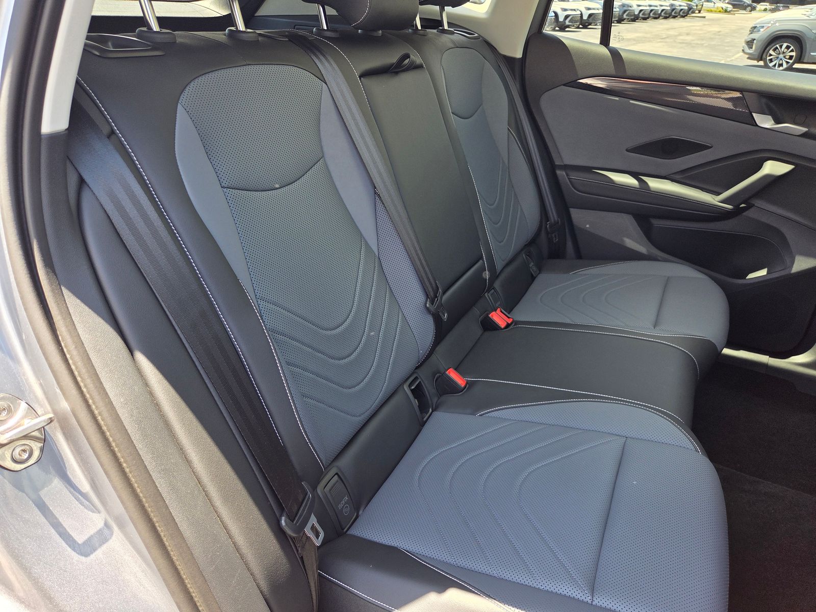 used 2025 Volkswagen Tiguan car, priced at $32,450