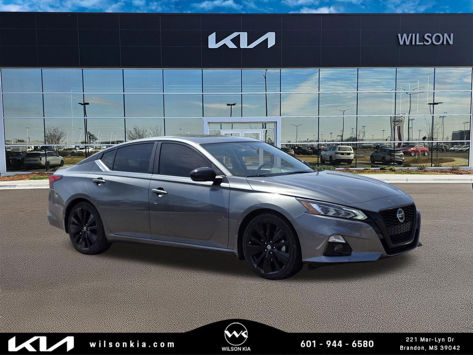 2022 Nissan Altima 2.5 SR FWD