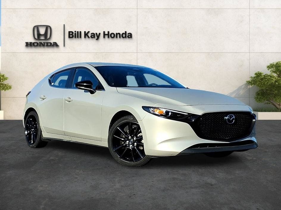 Gray (Platinum Quartz Metallic) 2024 Mazda MAZDA3 Hatchback Front-Wheel Drive 6-Speed Automatic