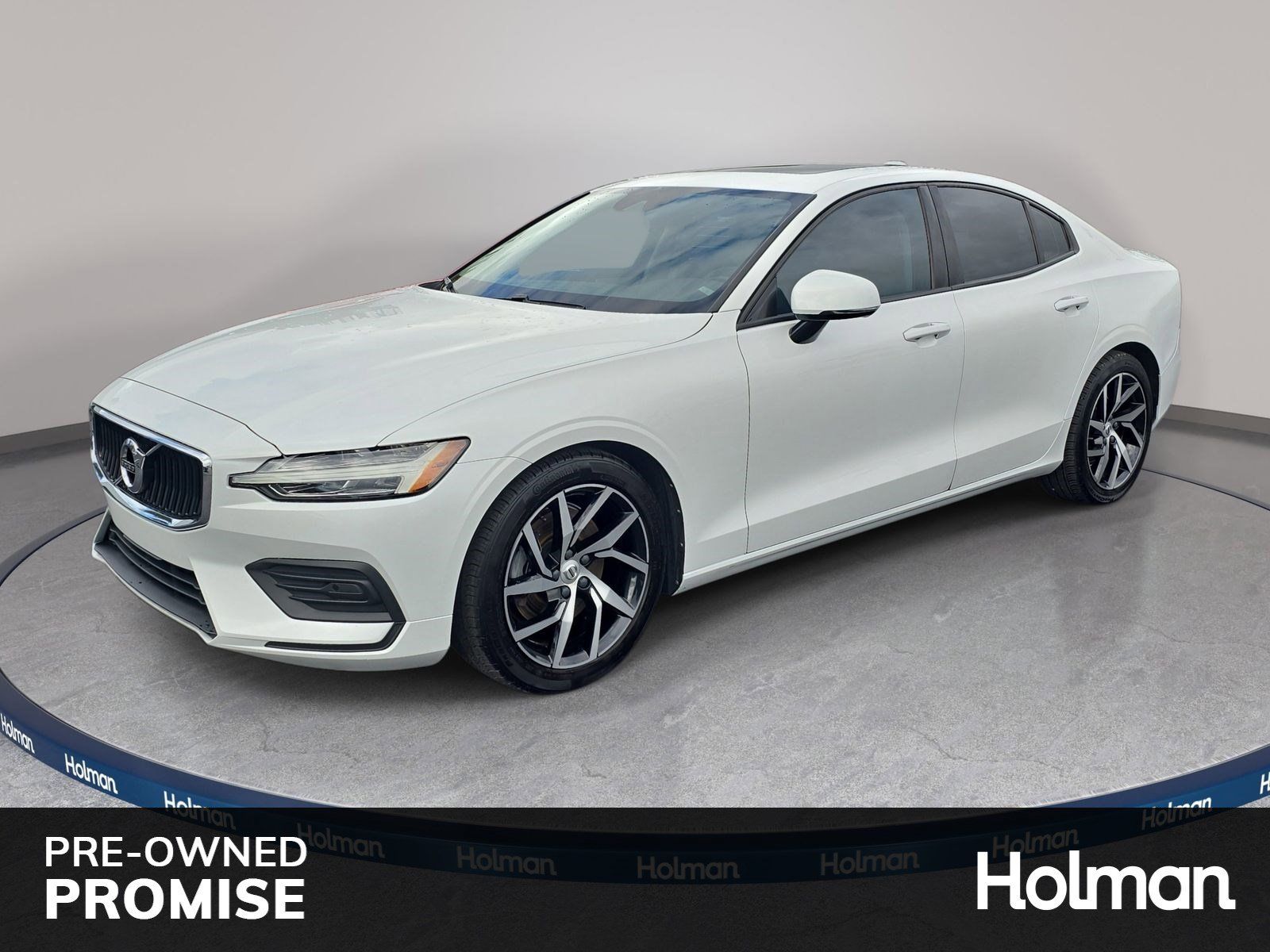 Crystal White Pearl Metallic 2020 Volvo S60 T5 Momentum FWD Sedan Front-Wheel Drive Automatic