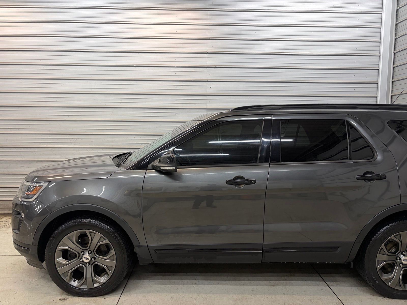Photo 2 of 2018 Ford Explorer Sport