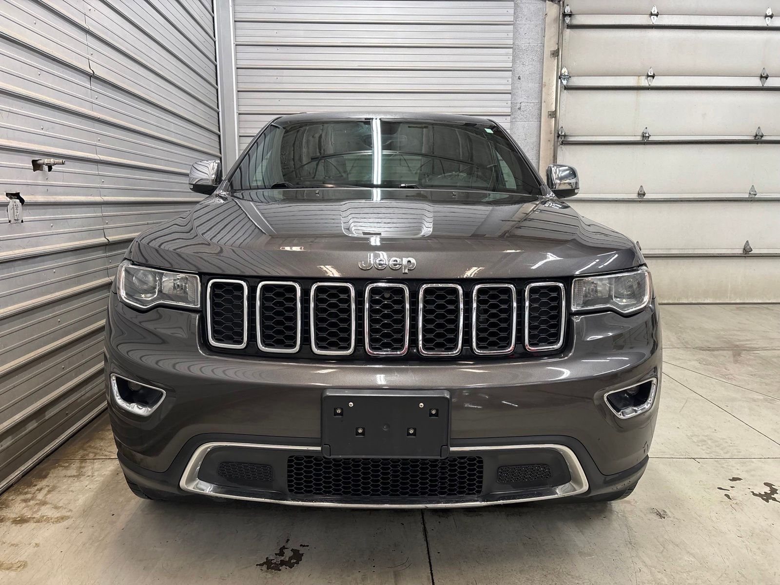 2018 Jeep Grand Cherokee Limited - Image 2