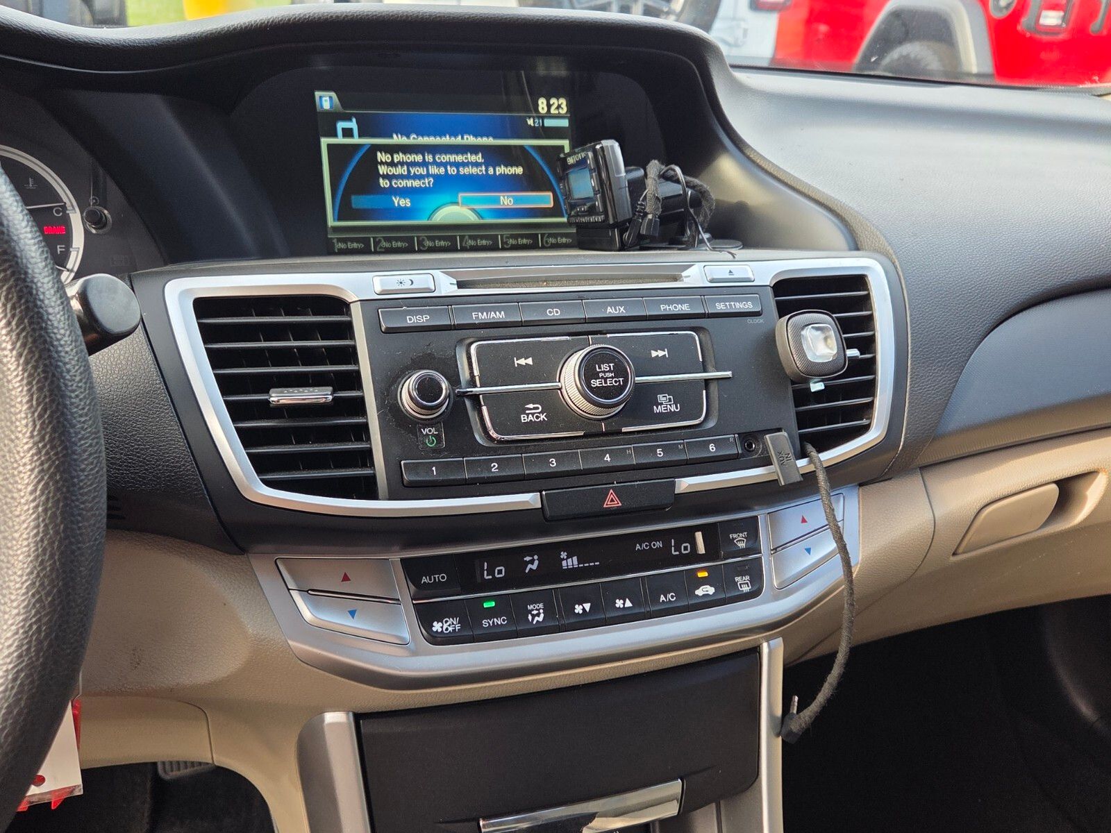 Used 2014  Honda LX image 18