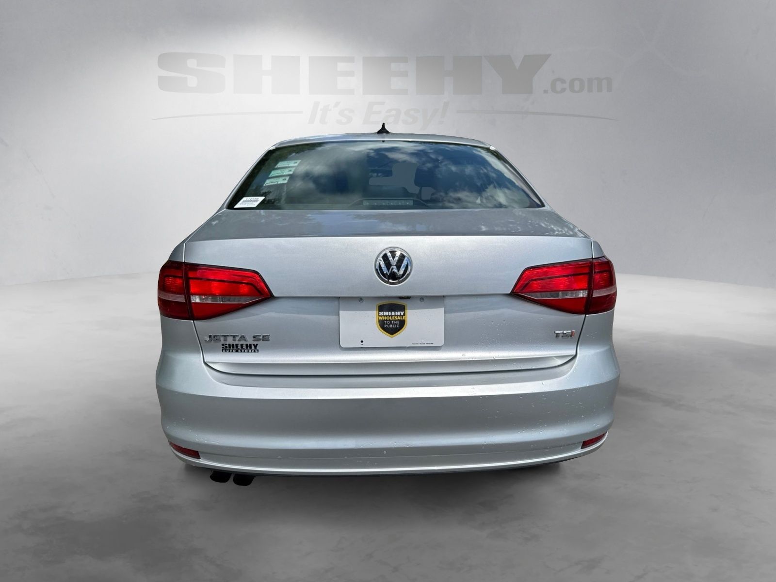 Used 2015 Reflex Silver Metallic Volkswagen 1.8T SE image 11