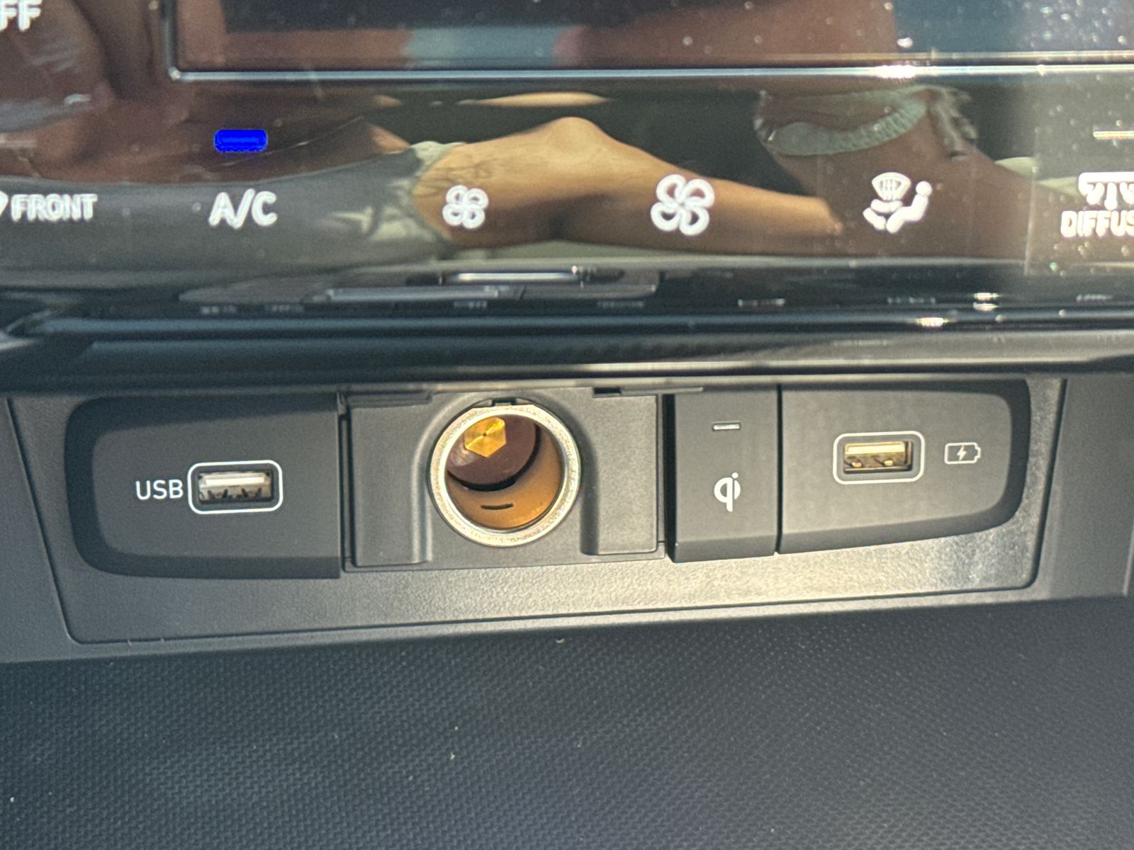 2024 Hyundai Tucson Hybrid Limited photo 33