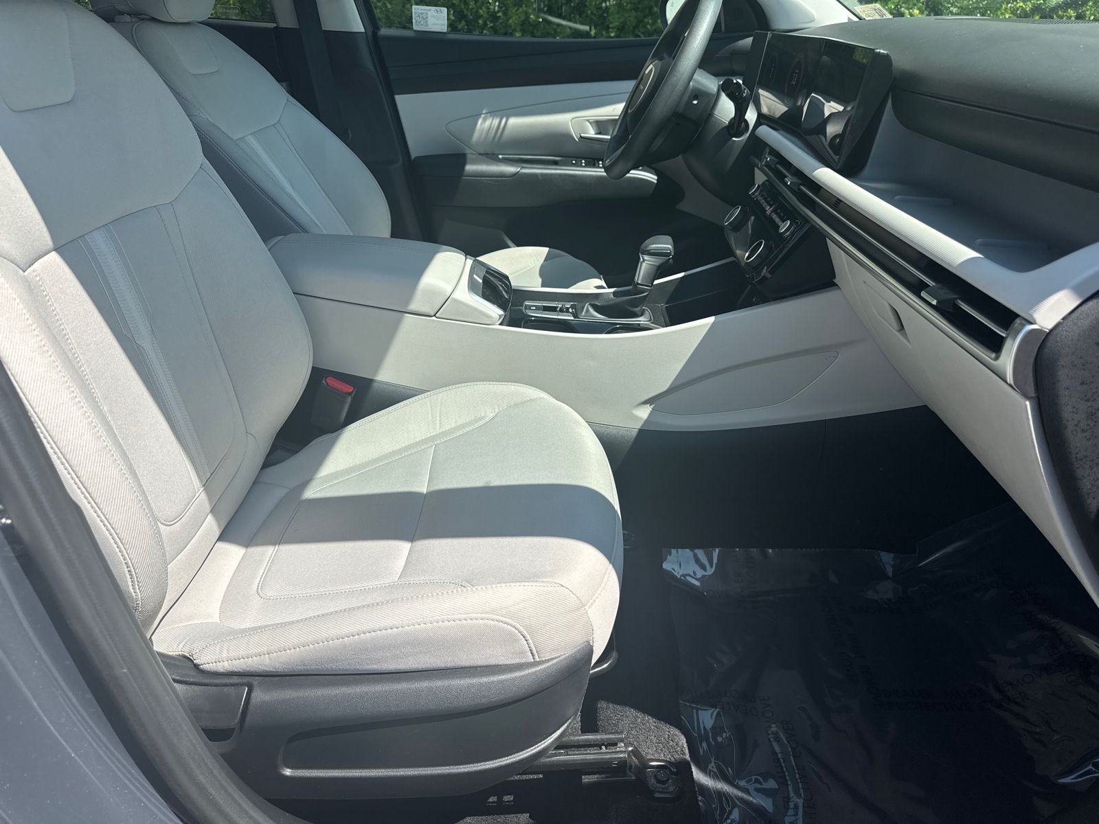 Used 2025 Gray Hyundai SEL image 13
