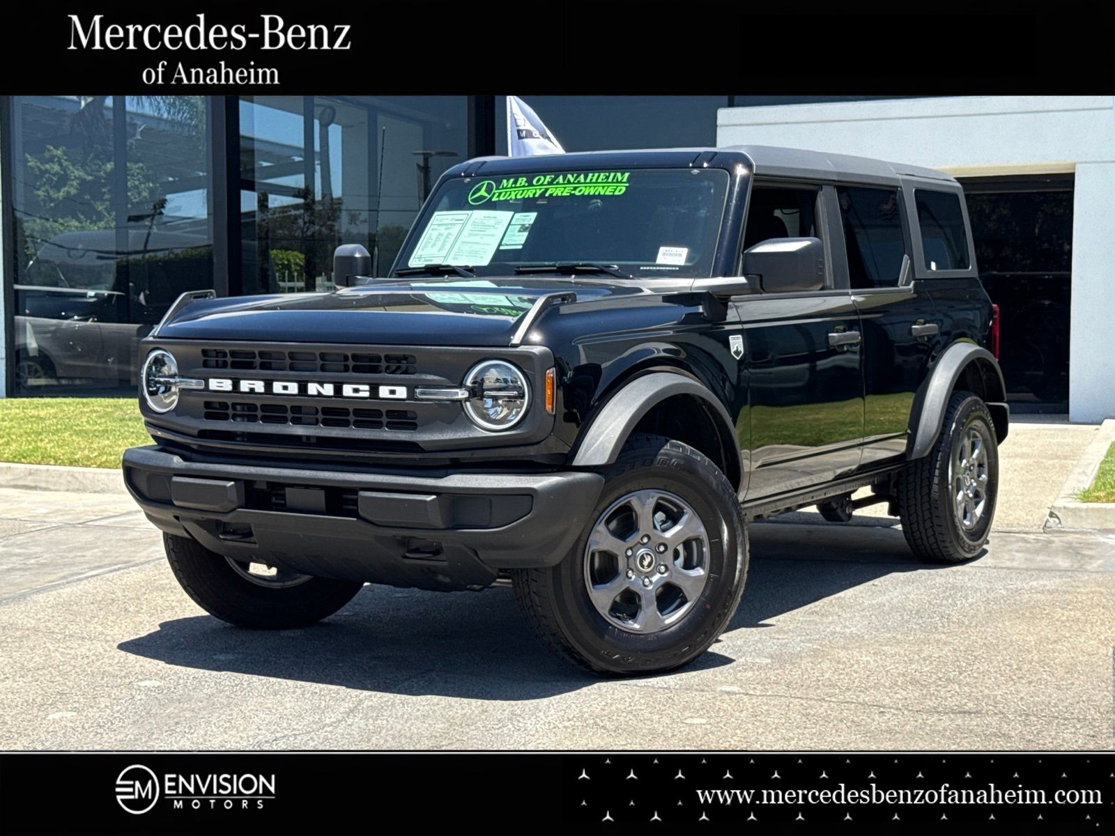 Shadow Black 2025 Ford Bronco SUV / Crossover Four-Wheel Drive Automatic