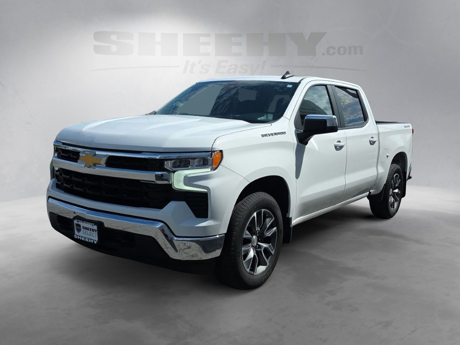 Used 2023 White Chevrolet LT image 17