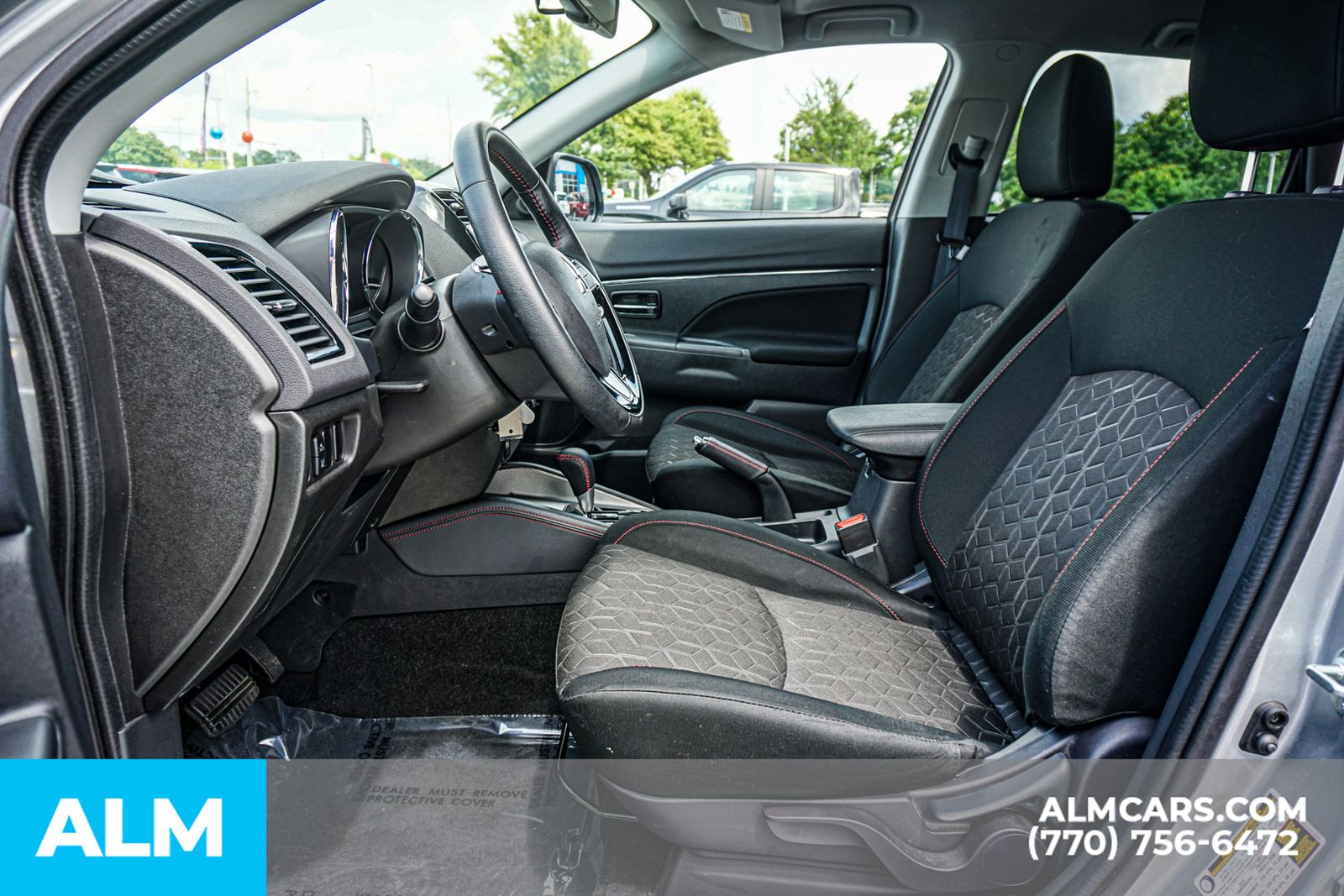 Used 2025 Silver Mitsubishi 2.0 SE image 21