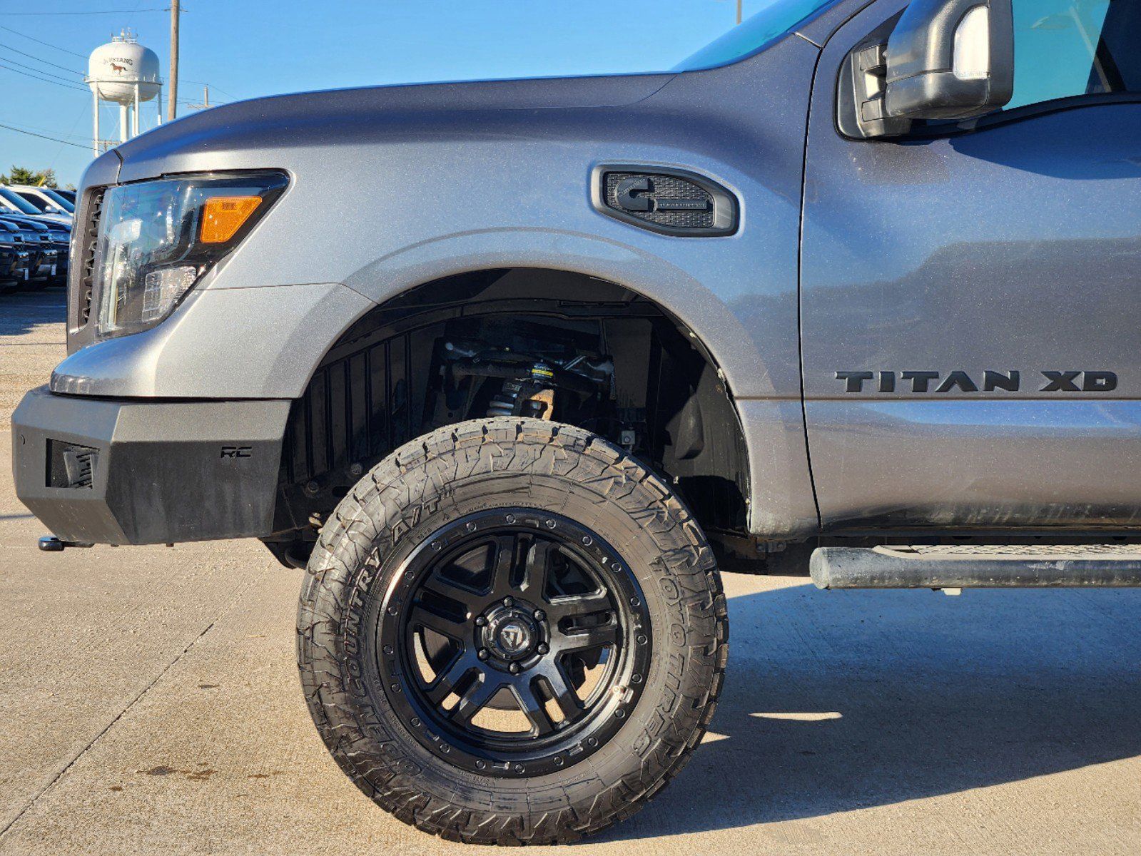 2018 Nissan Titan XD SV 6