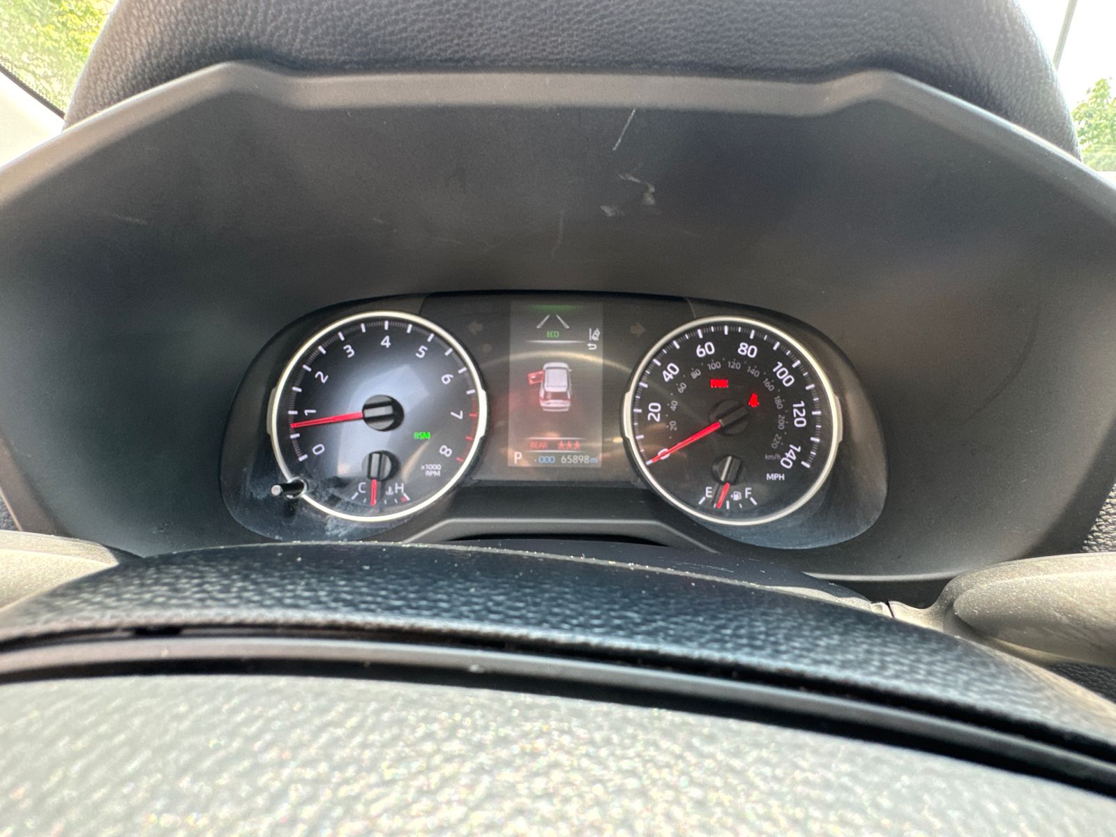 Used 2019 White Toyota LE image 26