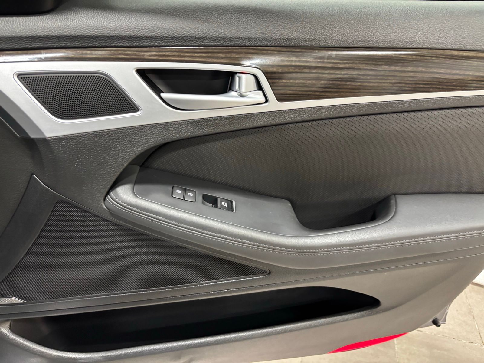 Used Car 2015 Hyundai Genesis  3.8 For Sale Under $15,000 In Austin, Texas