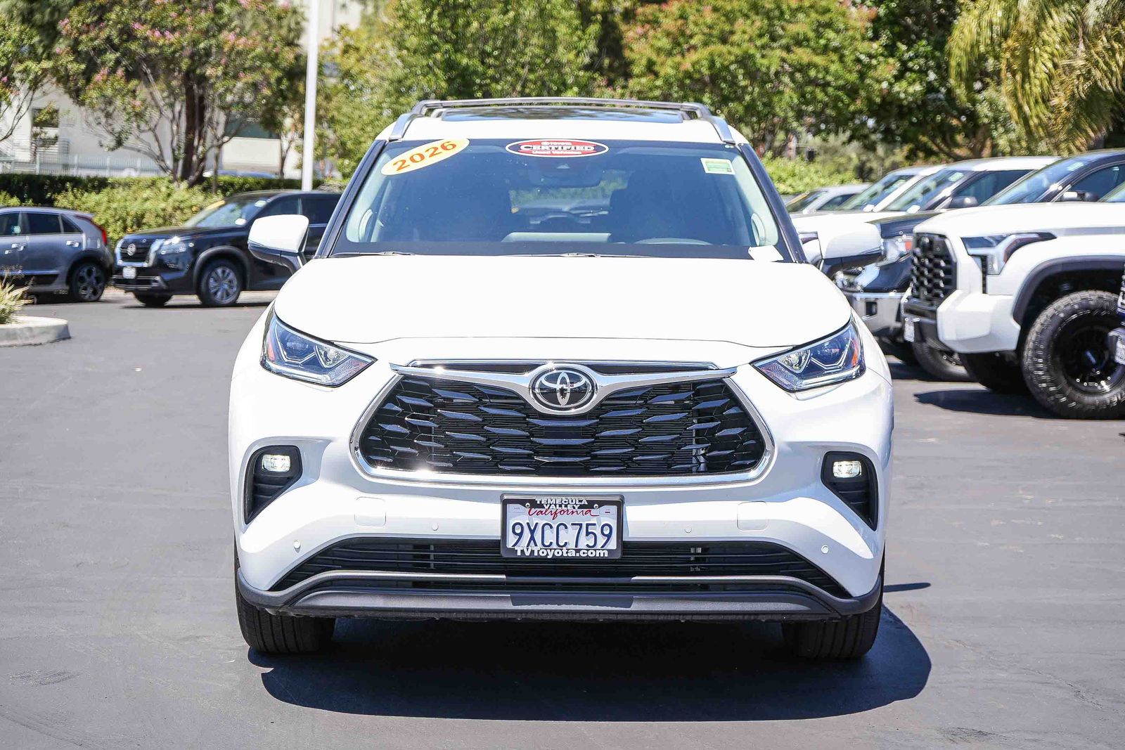 View vehicle photo 2