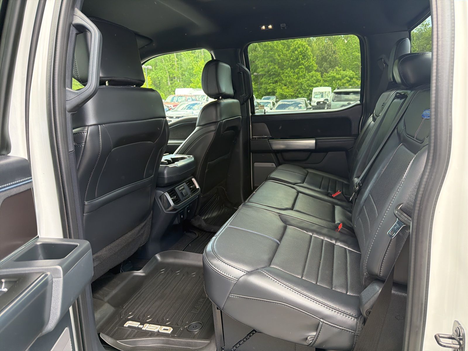 Used 2025 Star White Ford Platinum image 7