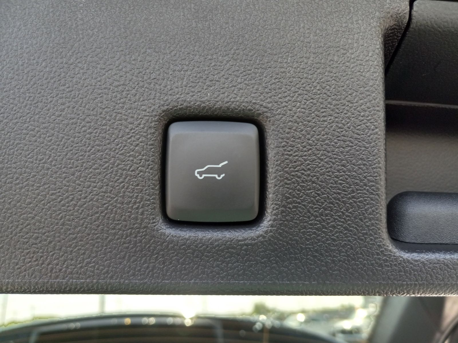 2026 Ford Escape Plug-In Hybrid image 12